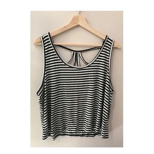 Loose Fit Cropped Tank ◾️▫️◾️▫️